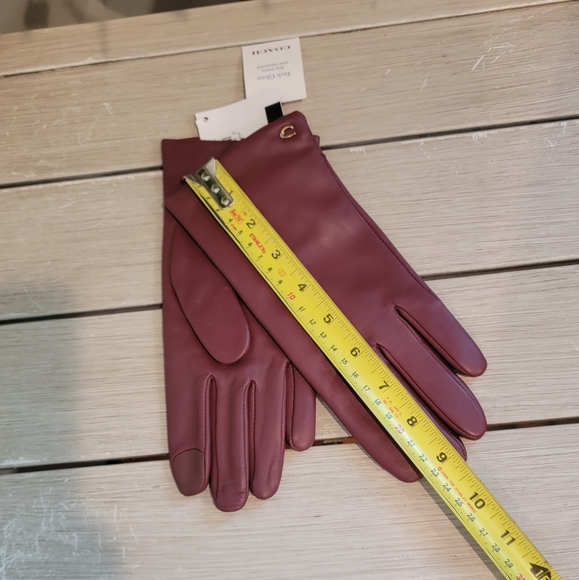 Coach leather tech gloves size 7.5 - Picture 5 of 6